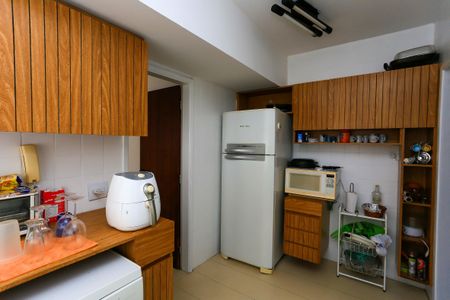 Apartamento para alugar com 198m², 4 quartos e 3 vagas Apartamento para alugar com 198m², 4 quartos e 3 vagasCozinha
