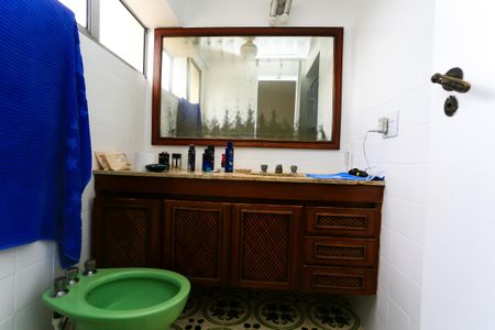 Apartamento para alugar com 198m², 4 quartos e 3 vagas Apartamento para alugar com 198m², 4 quartos e 3 vagasBanheiro da Suíte 4