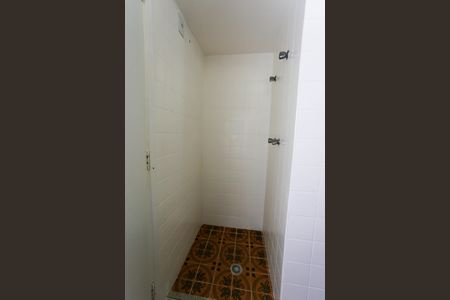 Apartamento para alugar com 198m², 4 quartos e 3 vagas Apartamento para alugar com 198m², 4 quartos e 3 vagasBanheiro da Suíte 2