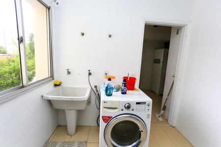 Apartamento para alugar com 198m², 4 quartos e 3 vagas Apartamento para alugar com 198m², 4 quartos e 3 vagasÁrea de Serviço