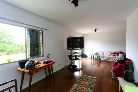 Apartamento para alugar com 198m², 4 quartos e 3 vagas Apartamento para alugar com 198m², 4 quartos e 3 vagasSala