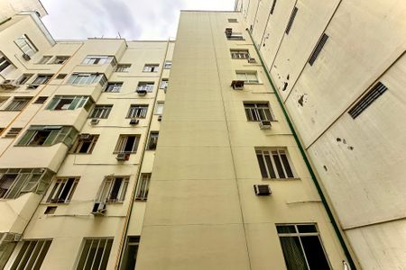 Vista Sala de apartamento para alugar com 2 quartos, 60m² em Flamengo, Rio de Janeiro