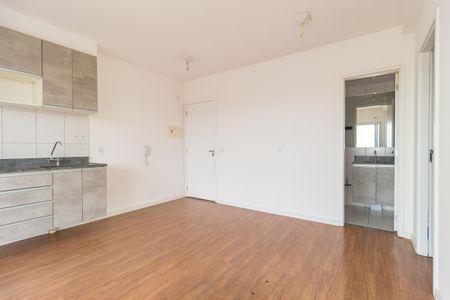 Sala de apartamento para alugar com 2 quartos, 45m² em Vila Invernada, São Paulo