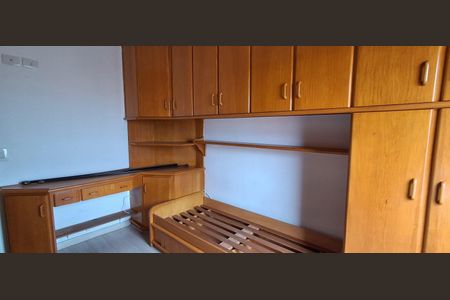 Quarto de apartamento à venda com 2 quartos, 79m² em Vila Palmares, Santo André