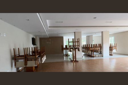 Apartamento à venda com 132m², 3 quartos e 2 vagas Apartamento à venda com 132m², 3 quartos e 2 vagasÁrea comum - Salão de festas