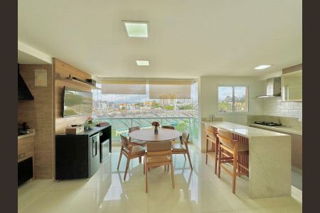 Apartamento à venda com 132m², 3 quartos e 2 vagas Apartamento à venda com 132m², 3 quartos e 2 vagasEspaço Gourmet