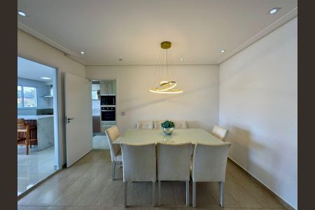 Apartamento à venda com 132m², 3 quartos e 2 vagas Apartamento à venda com 132m², 3 quartos e 2 vagasSala