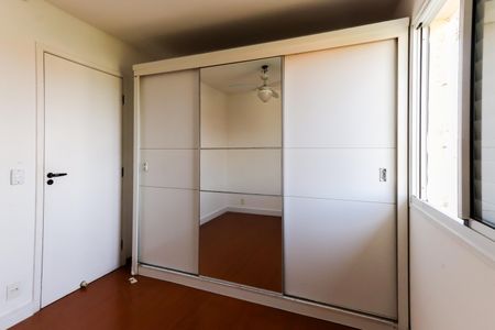 Quarto 1 de casa de condomínio para alugar com 3 quartos, 220m² em Vila São Silvestre, São Paulo