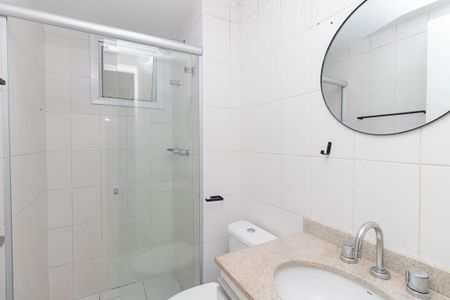 Banheiro Social de apartamento à venda com 3 quartos, 71m² em Vila Isolina Mazzei, São Paulo
