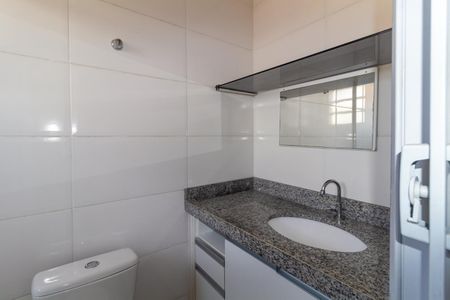 Banheiro de kitnet/studio à venda com 1 quarto, 33m² em Vila Santa Clara, São Paulo