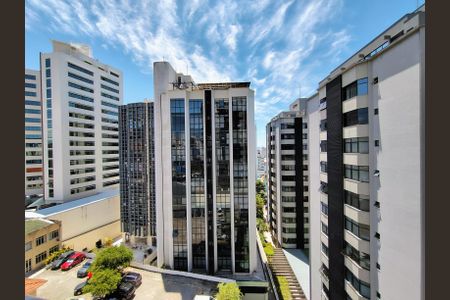 Sala - vista de apartamento para alugar com 2 quartos, 60m² em Centro, Florianópolis