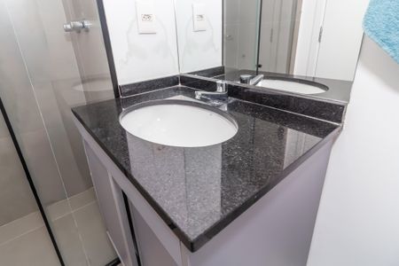 Banheiro de kitnet/studio à venda com 1 quarto, 30m² em Bom Retiro, São Paulo