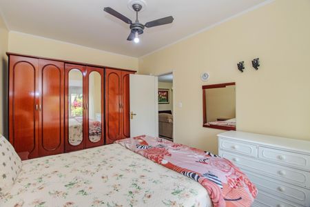 Quarto 1 de casa para alugar com 2 quartos, 120m² em Cristo Redentor, Porto Alegre