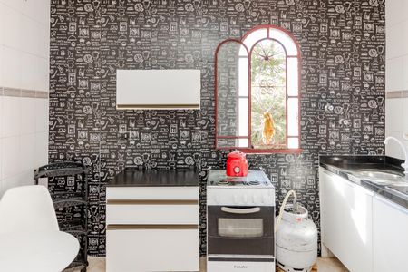 Sala/Cozinha de casa para alugar com 1 quarto, 50m² em Jardim Aeroporto, São Paulo