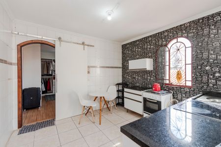 Sala/Cozinha de casa para alugar com 1 quarto, 50m² em Jardim Aeroporto, São Paulo
