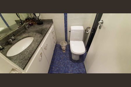 Apartamento para alugar com 80m², 2 quartos e 1 vaga Apartamento para alugar com 80m², 2 quartos e 1 vagaBanheiro da Suíte