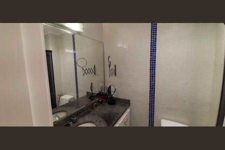 Apartamento para alugar com 80m², 2 quartos e 1 vaga Apartamento para alugar com 80m², 2 quartos e 1 vagaBanheiro da Suíte