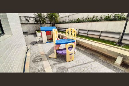 Apartamento para alugar com 80m², 2 quartos e 1 vaga Apartamento para alugar com 80m², 2 quartos e 1 vagaÁrea comum - Playground