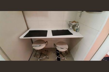 Apartamento para alugar com 80m², 2 quartos e 1 vaga Apartamento para alugar com 80m², 2 quartos e 1 vagaCozinha