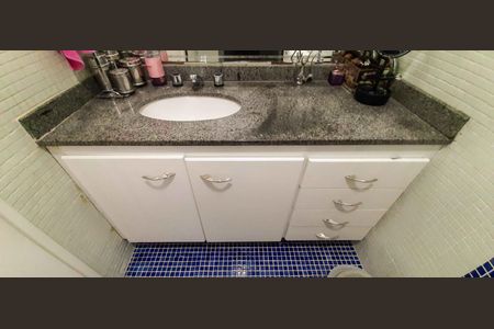 Apartamento para alugar com 80m², 2 quartos e 1 vaga Apartamento para alugar com 80m², 2 quartos e 1 vagaBanheiro da Suíte