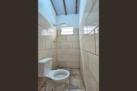 Banheiro de casa para alugar com 1 quarto, 28m² em Jardim Santa Lúcia, Campinas