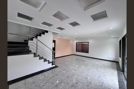 Sala de casa de condomínio à venda com 4 quartos, 350m² em Vargem Pequena, Rio de Janeiro