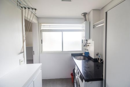 Apartamento para alugar com 140m², 3 quartos e 2 vagas Apartamento para alugar com 140m², 3 quartos e 2 vagasÁrea de Serviço