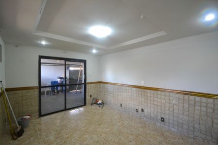 Sala de casa para alugar com 2 quartos, 300m² em Jardim Alvorada, Nova Iguaçu