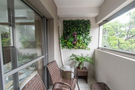Varanda de kitnet/studio à venda com 1 quarto, 30m² em Vila Clementino, São Paulo