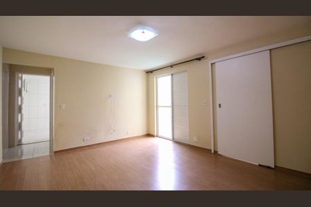 Sala de casa para alugar com 1 quarto, 65m² em Vila Ivone, São Paulo