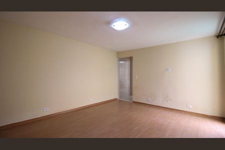 Sala de casa para alugar com 1 quarto, 65m² em Vila Ivone, São Paulo