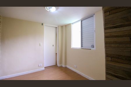 Quarto 1 de casa para alugar com 1 quarto, 65m² em Vila Ivone, São Paulo