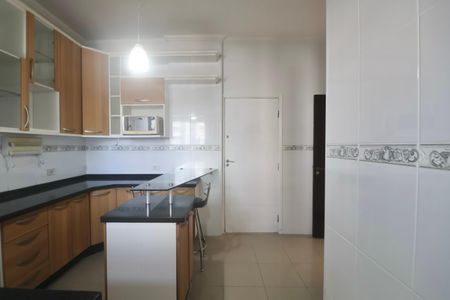 Apartamento para alugar com 125m², 4 quartos e 1 vaga Apartamento para alugar com 125m², 4 quartos e 1 vagaCozinha