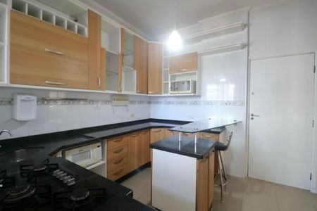 Apartamento para alugar com 125m², 4 quartos e 1 vaga Apartamento para alugar com 125m², 4 quartos e 1 vagaCozinha