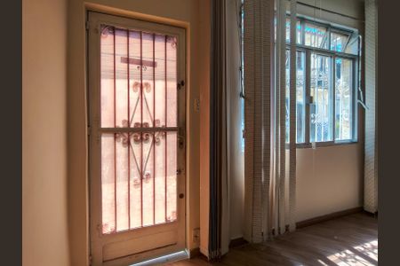 Entrada de casa para alugar com 2 quartos, 100m² em Engenho Novo, Rio de Janeiro