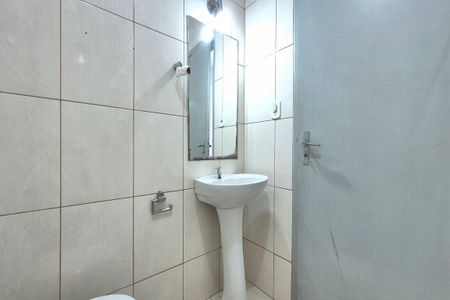 Apartamento à venda com 38m², 1 quarto e sem vaga Apartamento à venda com 38m², 1 quarto e sem vagaBanheiro Social