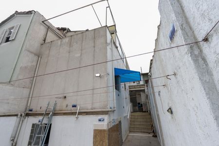 Casa à venda com 240m², 5 quartos e 6 vagas Casa à venda com 240m², 5 quartos e 6 vagasQuintal