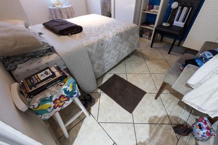 Casa à venda com 240m², 5 quartos e 6 vagas Casa à venda com 240m², 5 quartos e 6 vagasQuarto 1