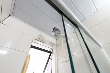 Casa à venda com 240m², 5 quartos e 6 vagas Casa à venda com 240m², 5 quartos e 6 vagasBanheiro da Suite 2