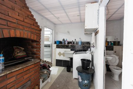 Casa à venda com 240m², 5 quartos e 6 vagas Casa à venda com 240m², 5 quartos e 6 vagasÁrea de Serviço