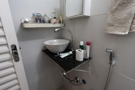 Casa à venda com 240m², 5 quartos e 6 vagas Casa à venda com 240m², 5 quartos e 6 vagasBanheiro Social 2