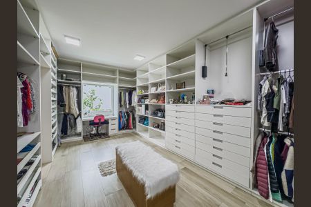 Casa à venda com 550m², 5 quartos e 6 vagas