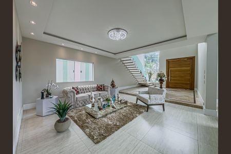 Casa à venda com 550m², 5 quartos e 6 vagas