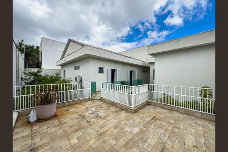 Casa à venda com 550m², 5 quartos e 6 vagas
