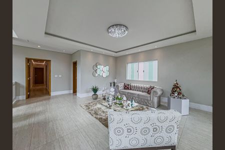 Casa à venda com 550m², 5 quartos e 6 vagas