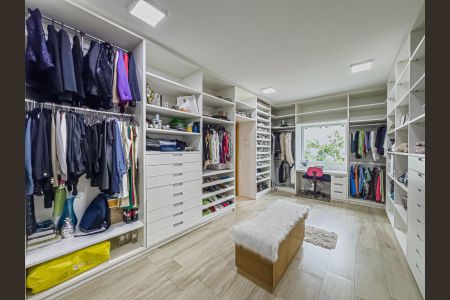 Casa à venda com 550m², 5 quartos e 6 vagas