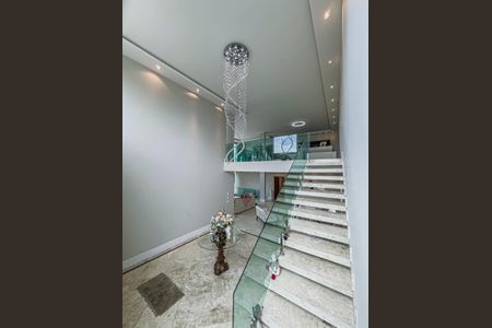 Casa à venda com 550m², 5 quartos e 6 vagas