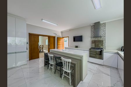 Casa à venda com 550m², 5 quartos e 6 vagas