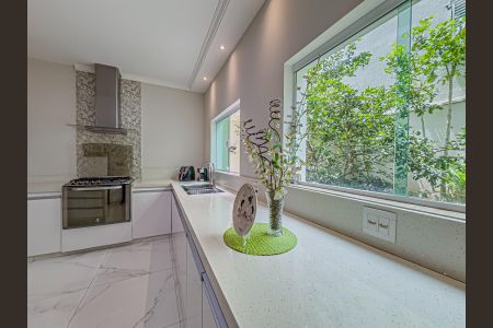 Casa à venda com 550m², 5 quartos e 6 vagas