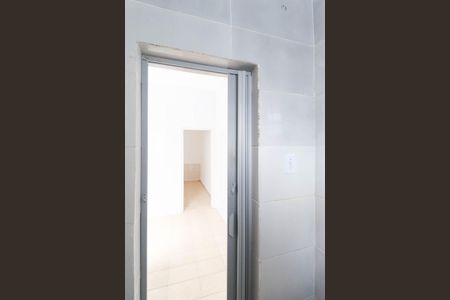 Banheiro Social de casa para alugar com 1 quarto, 20m² em Vila Guilherme, São Paulo